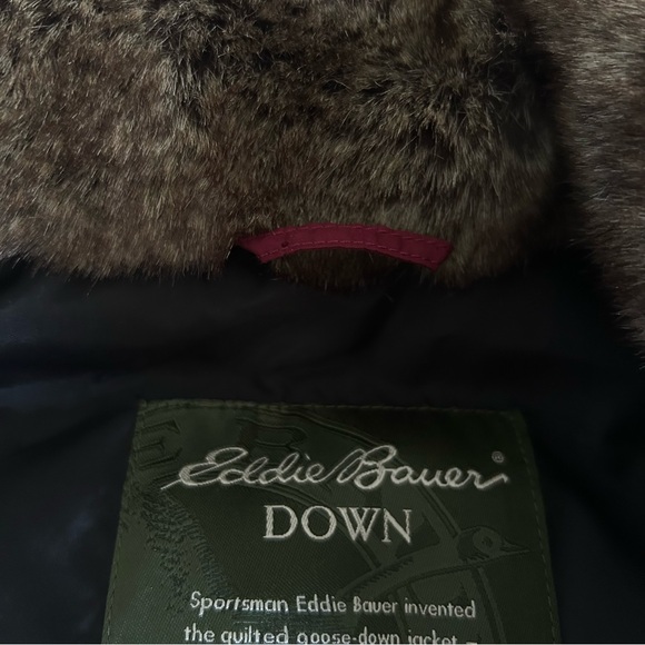 Eddie Bauer Medium Goose Down Faux Fur Trim Burgundy Puffer Vest - Picture 11 of 12